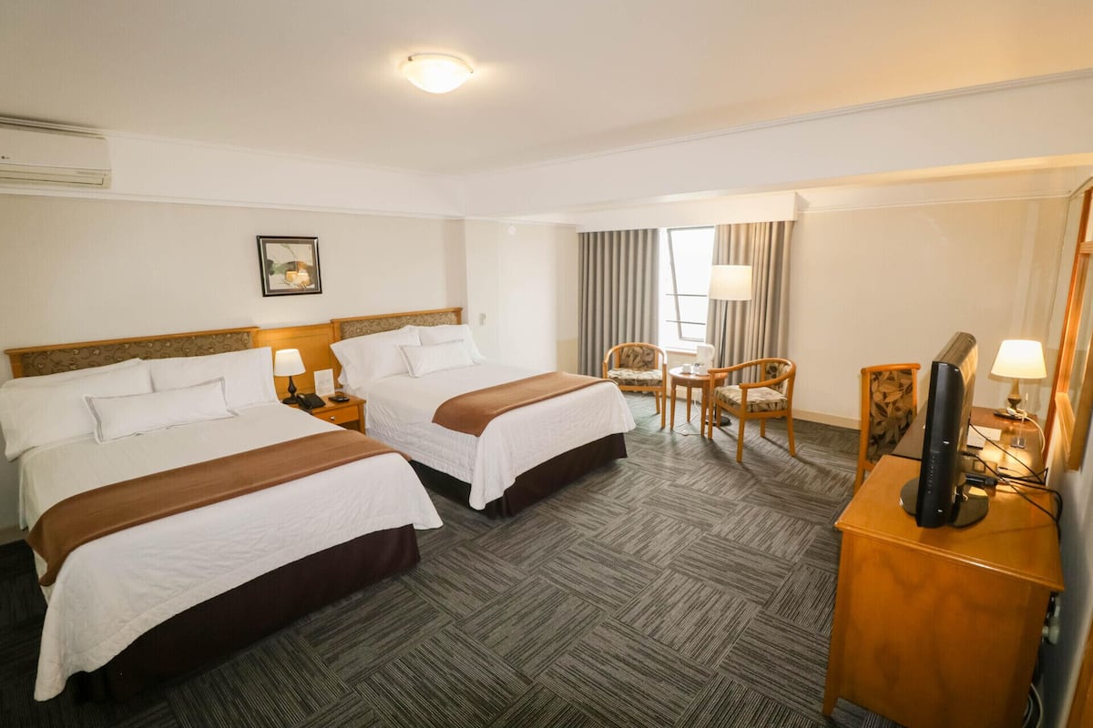 1 bedroom, down duvets, minibar, in-room safe