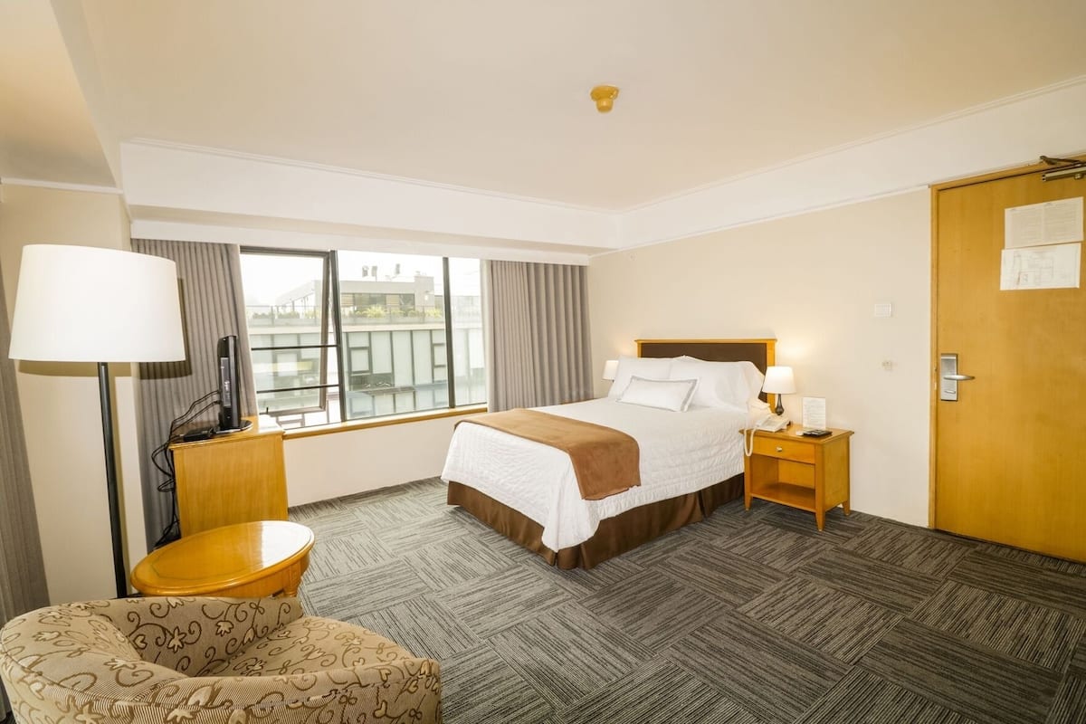 Couette en duvet, minibar, coffre-fort, bureau