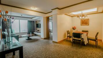 Suite superior | Área de sala de estar