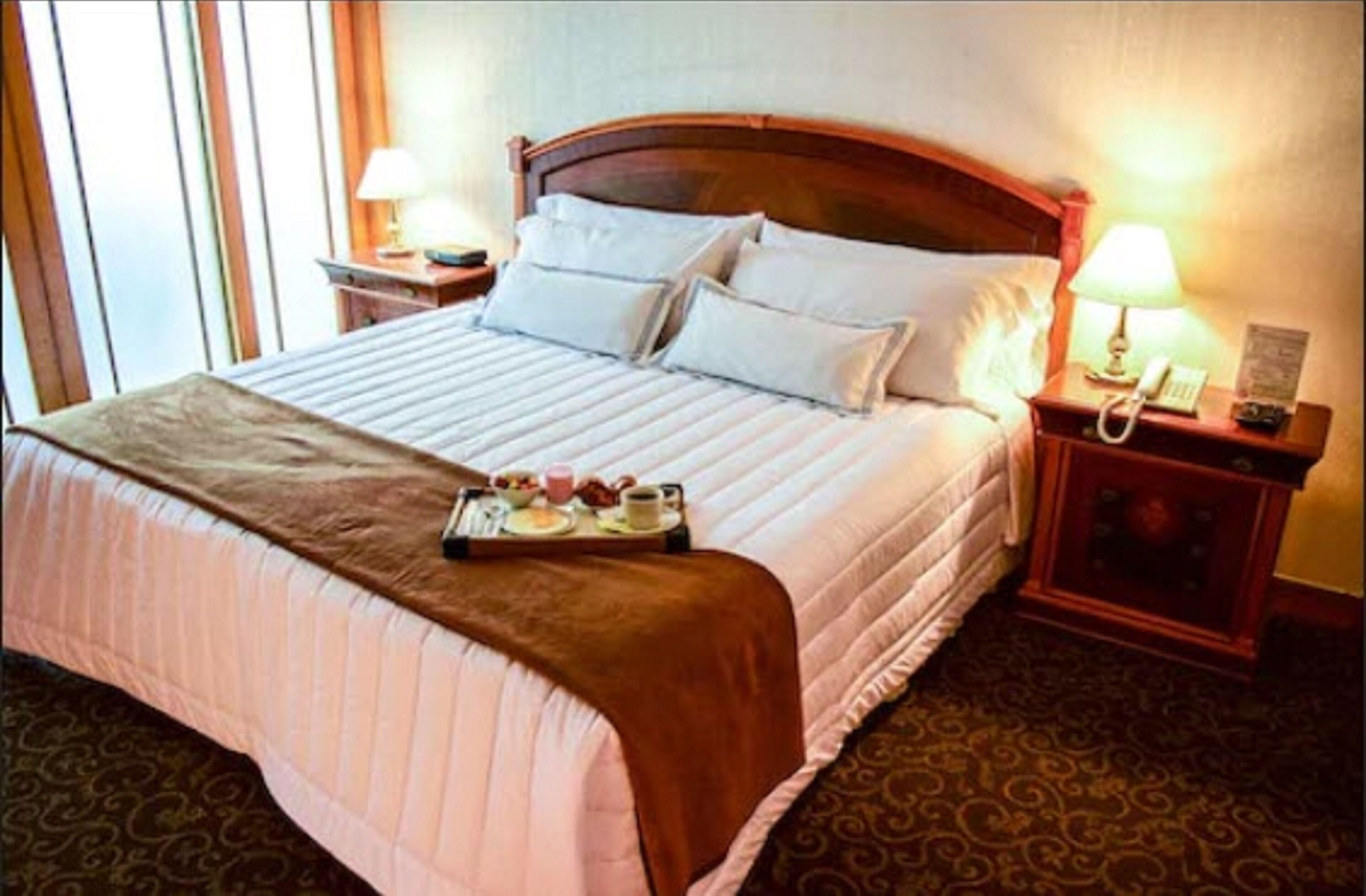 Down comforters, minibar, in-room safe, desk