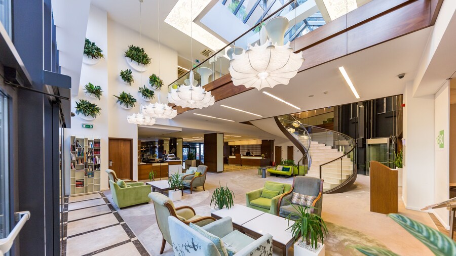 Capital Plaza Hotel