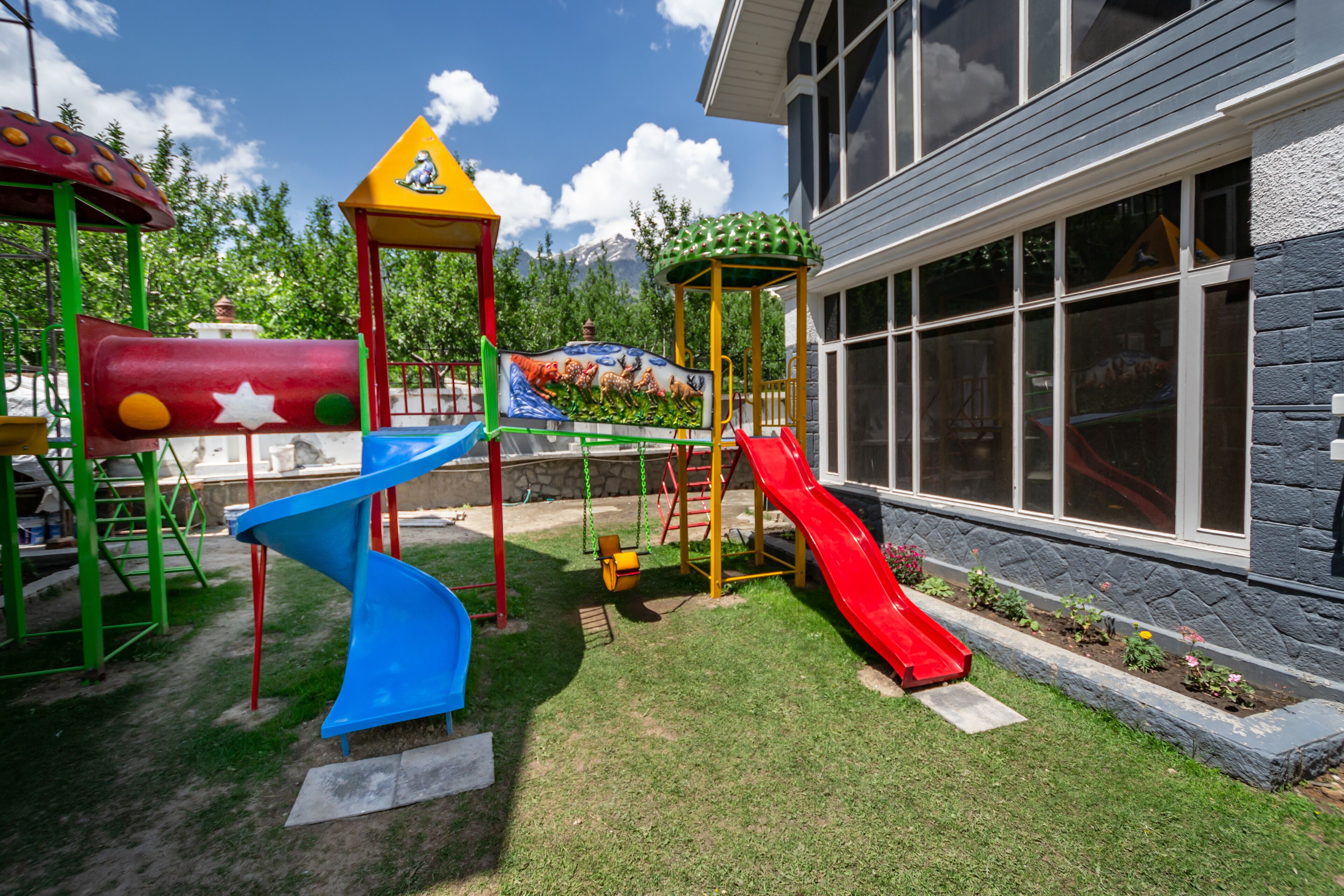 室外  兒童遊樂區