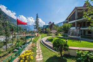 Garden - The Highland Park (Manali)