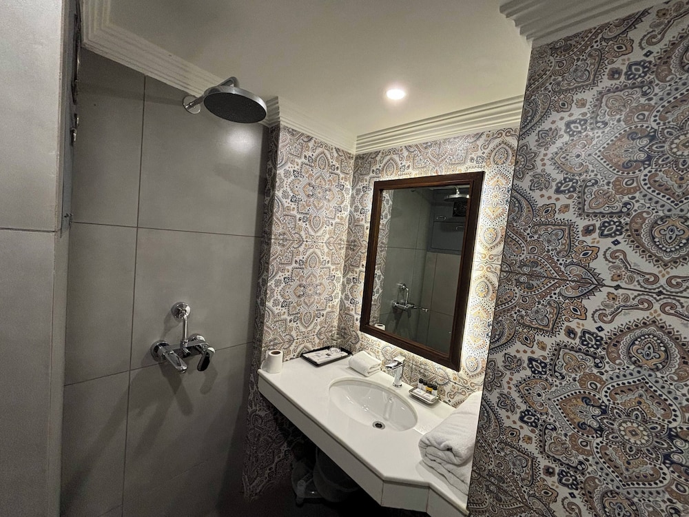 Hotel Pradeep by null