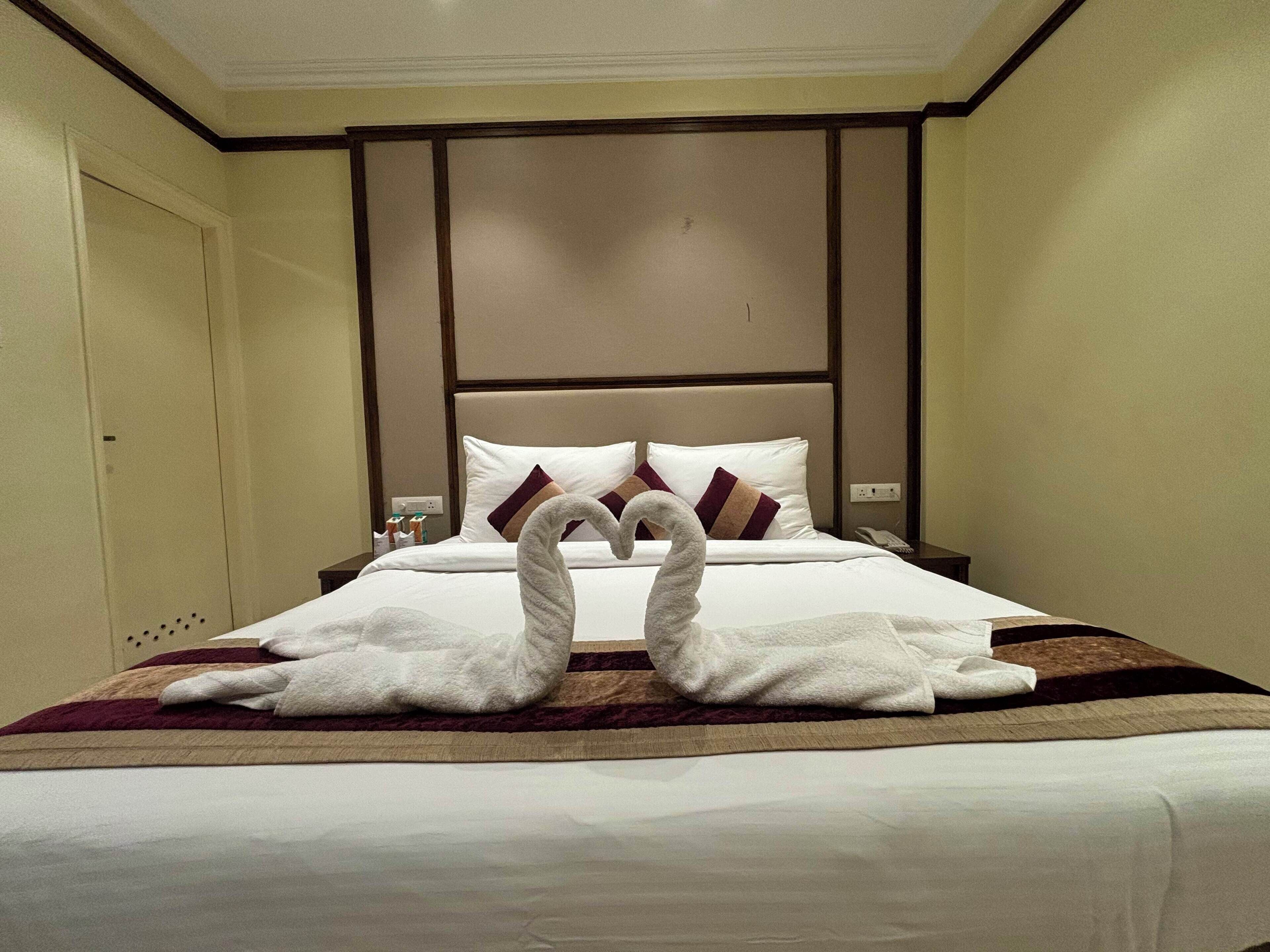 Deluxe Room | Egyptian cotton sheets, premium bedding, iron/ironing board, free WiFi