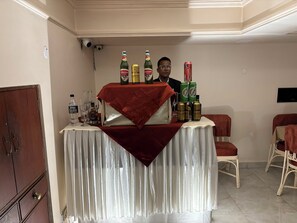بار (في المنشاة)