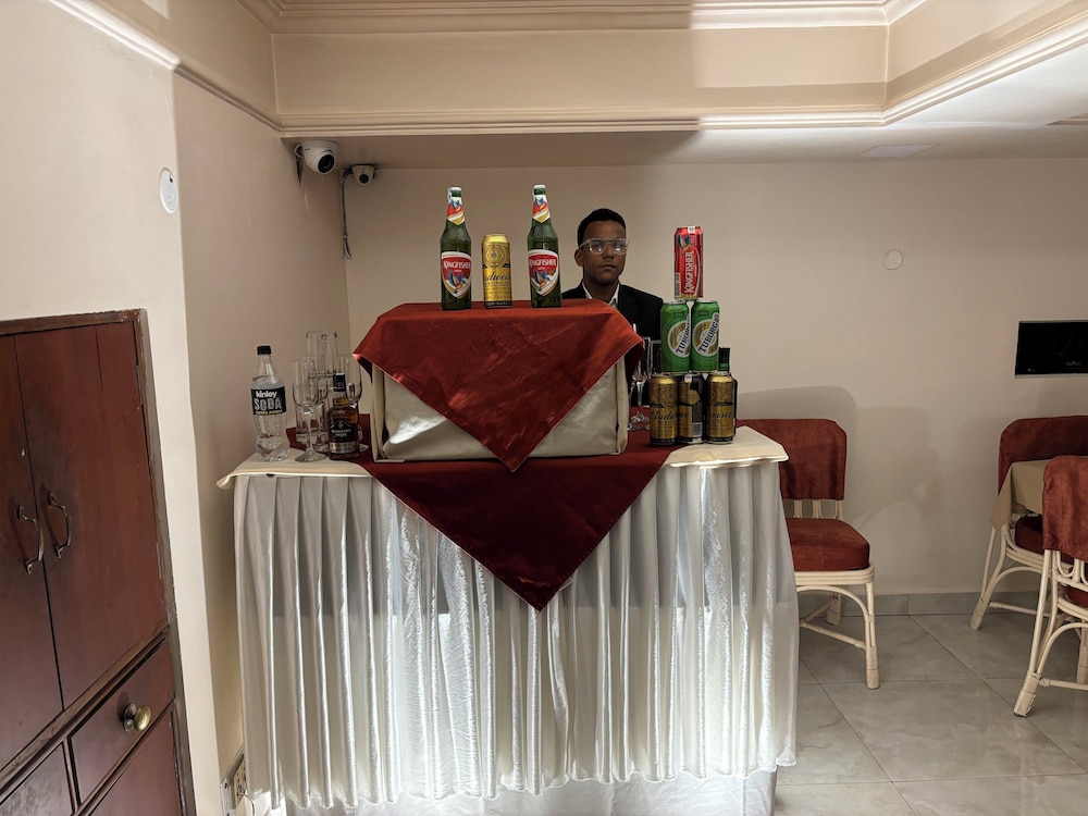 Hotel Pradeep by null