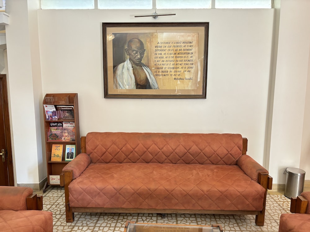 Hotel Pradeep by null