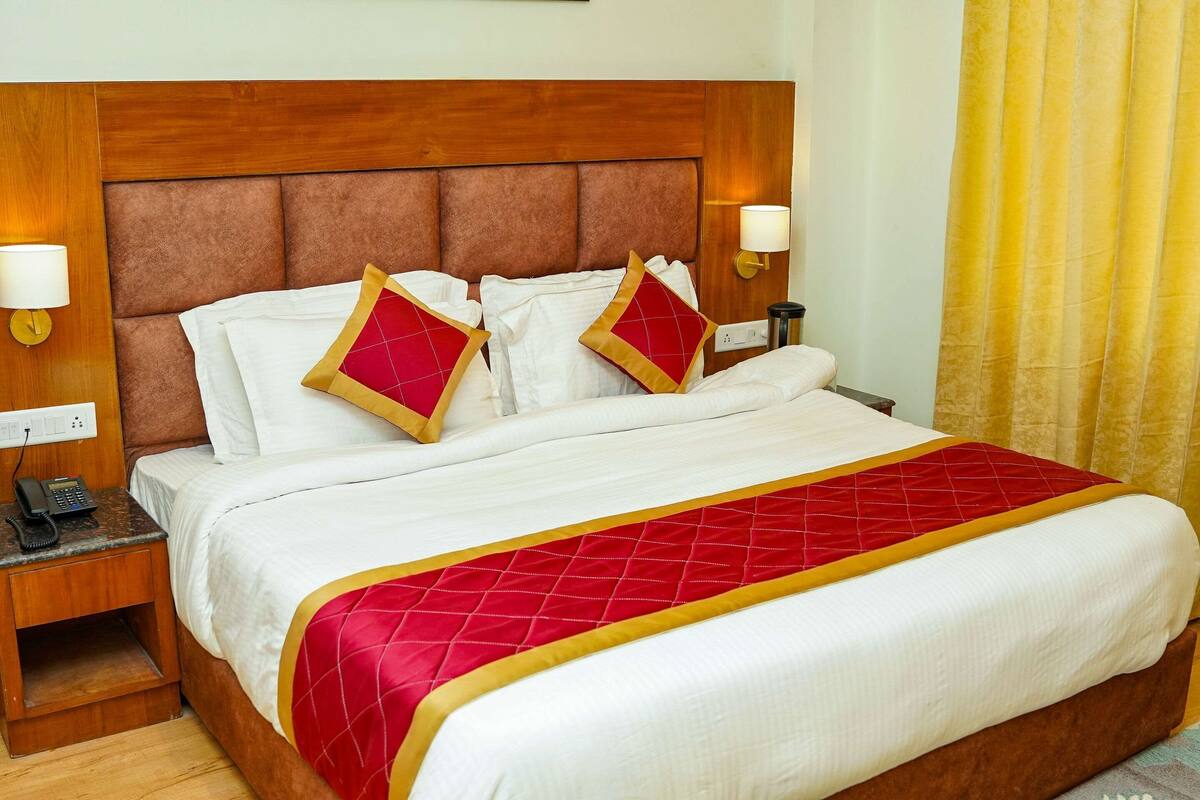Suite, 1 Double Bed with Sofa bed, Non Smoking