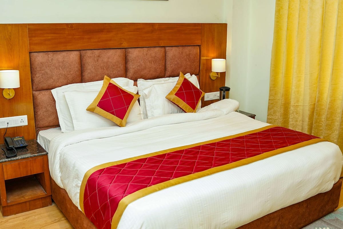 Suite, 1 cama matrimonial y sofá cama, para no fumadores | Escritorio, camas extra y wifi gratis