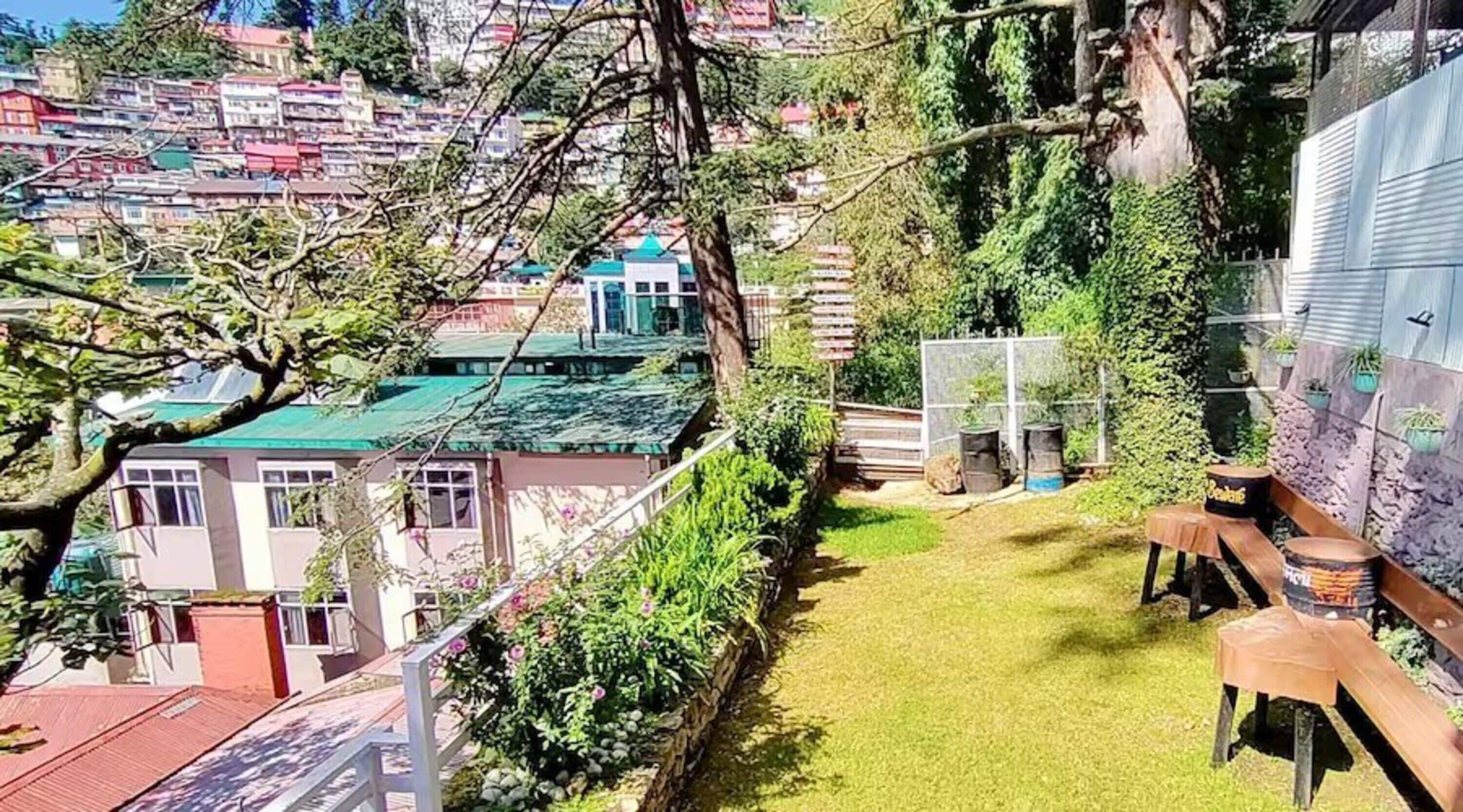 Interconnected Family Rooms with Jacuzzi | Balcony view