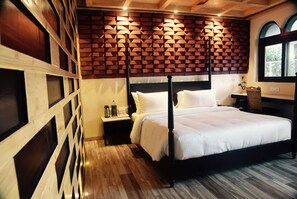 Premium Rooms with Kitchenette | Premium bedding, minibar, in-room safe, individually decorated - Hotel Willow Banks, Mall Road Shimla (Shimla)