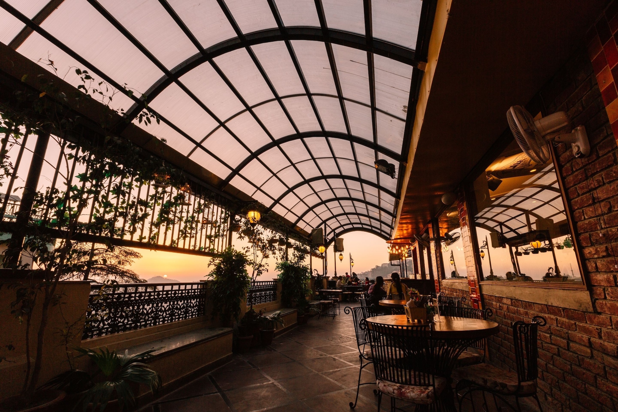 Hotel Bintang 4