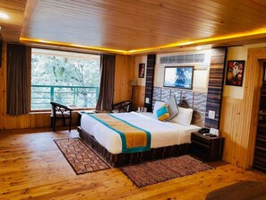 Habitación Club | Escritorio y wifi gratis 