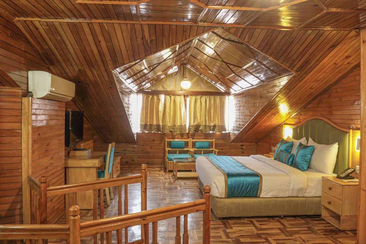 Suite | 1 bedroom, premium bedding, down comforters, pillowtop beds