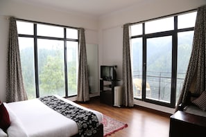 Minibar, két bảo mật tại phòng, bàn, giường gấp/giường phụ (phụ phí)