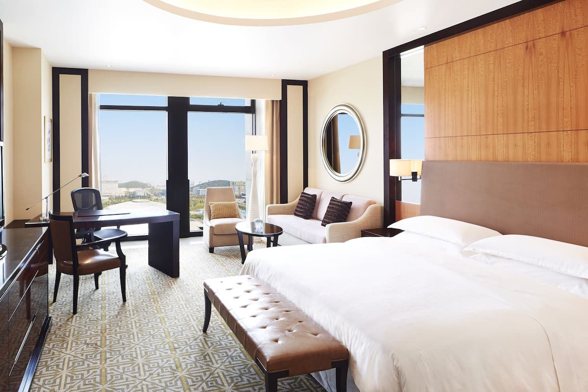 premium bedding, down duvets, select comfort beds, minibar