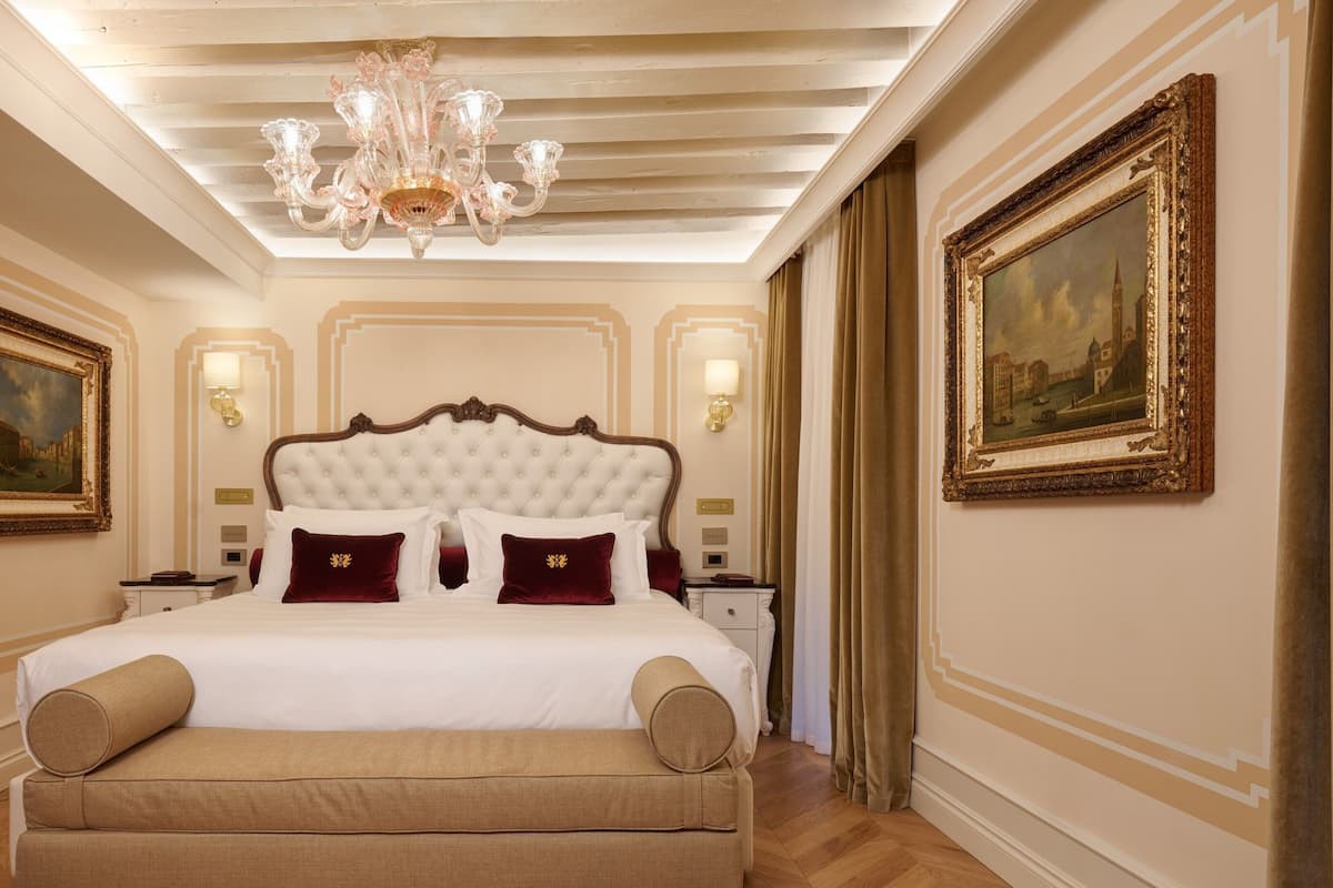 Suite Garden View | Ropa de cama de alta calidad y edredones de plumas