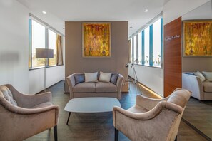 Studiosuite – panorama | Oppholdsområde | LCD-TV