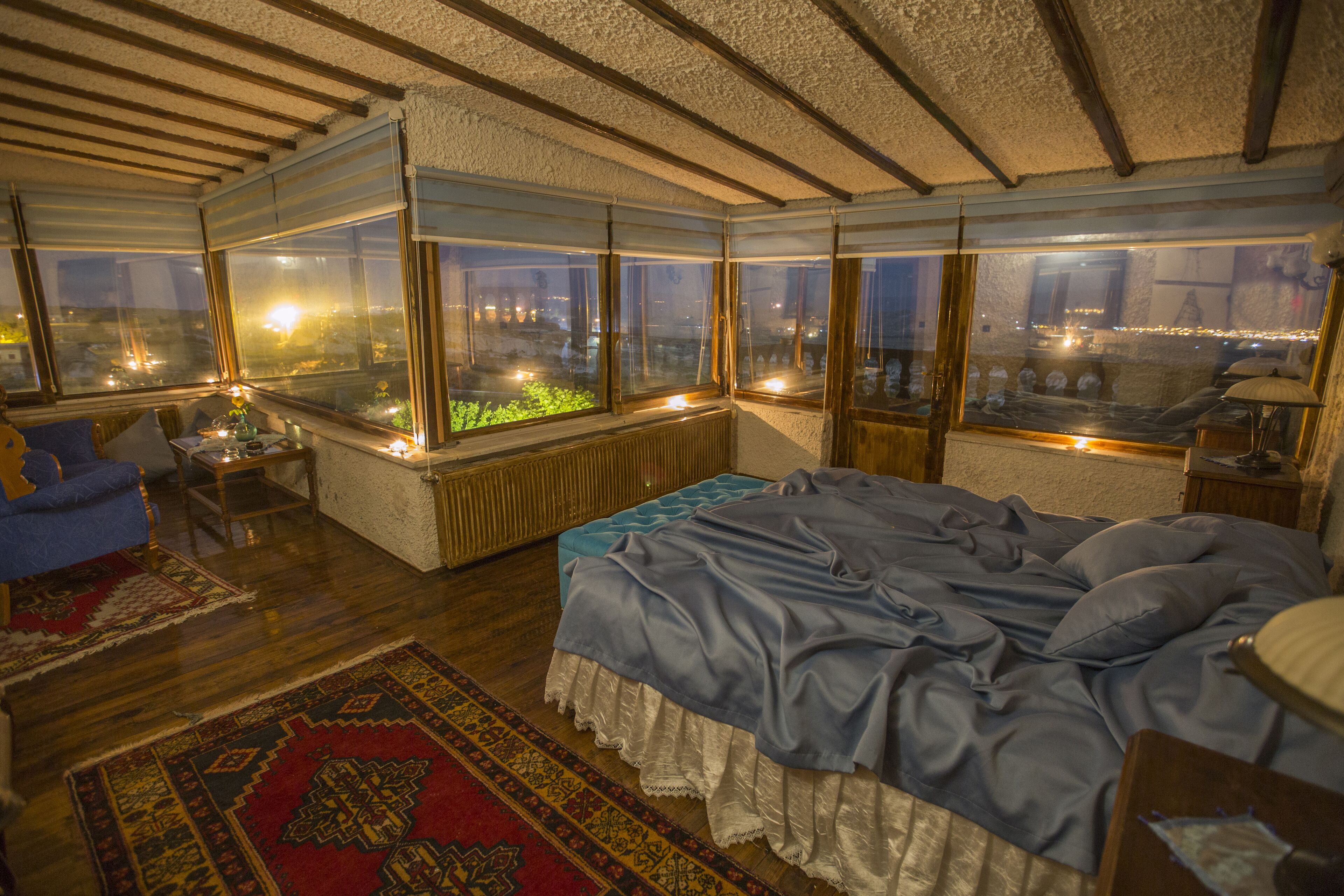 cam panoramic oda | egyptian cotton sheets, premium bedding, memory-foam beds, free minibar