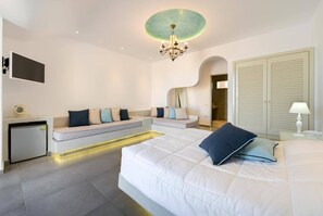 Junior-Suite, Meerblick (Exterior Spa Bath - 4 pax) | Minibar, Zimmersafe, schallisolierte Zimmer, kostenloses WLAN