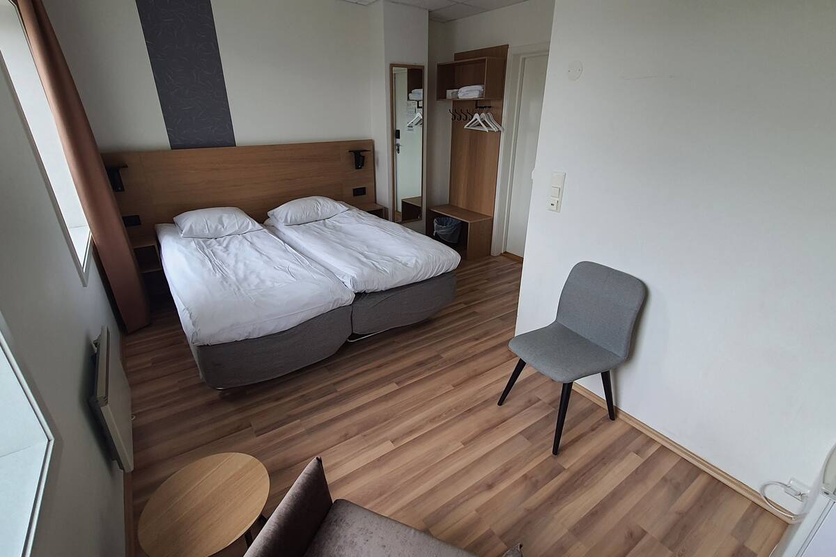 double room | blackout curtains, soundproofing, free wifi, bed sheets