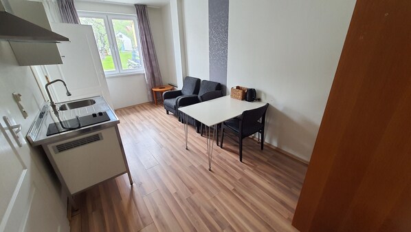 Basic Apartment, 2 Twin Beds | Blackout drapes, soundproofing, free WiFi, bed sheets