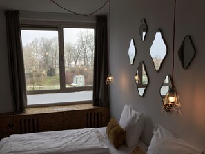 Bureau, lits bébé (en supplément), Wi-Fi gratuit, draps fournis