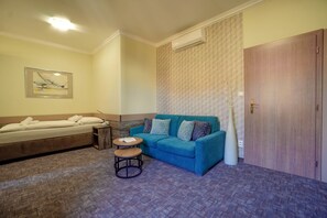 Kamar Single Bisnis | Fasilitas kamar