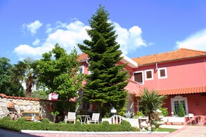 Majoituspaikan julkisivu