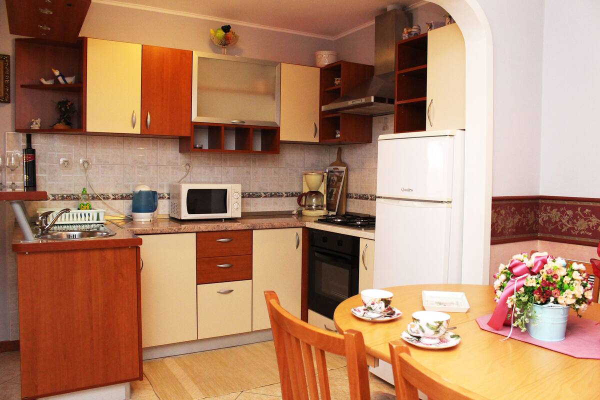 Apartment for 4 people | 4 yatak odası, kaliteli yatak takımı, masa, ücretsiz beşik/çocuk yatağı