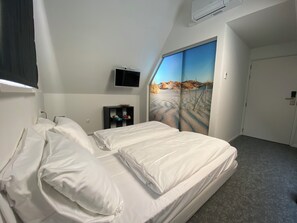 Standard Double Room | In-room safe, free WiFi, bed sheets - Hotel De Stadsherberg (Franeker)