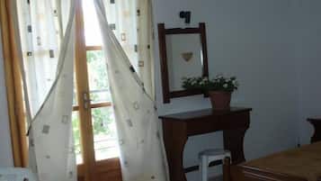 Coffres-forts dans les chambres, bureau
