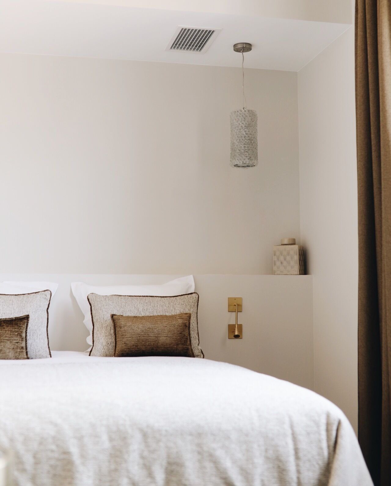 Literie de qualité, minibar, coffre-fort, bureau