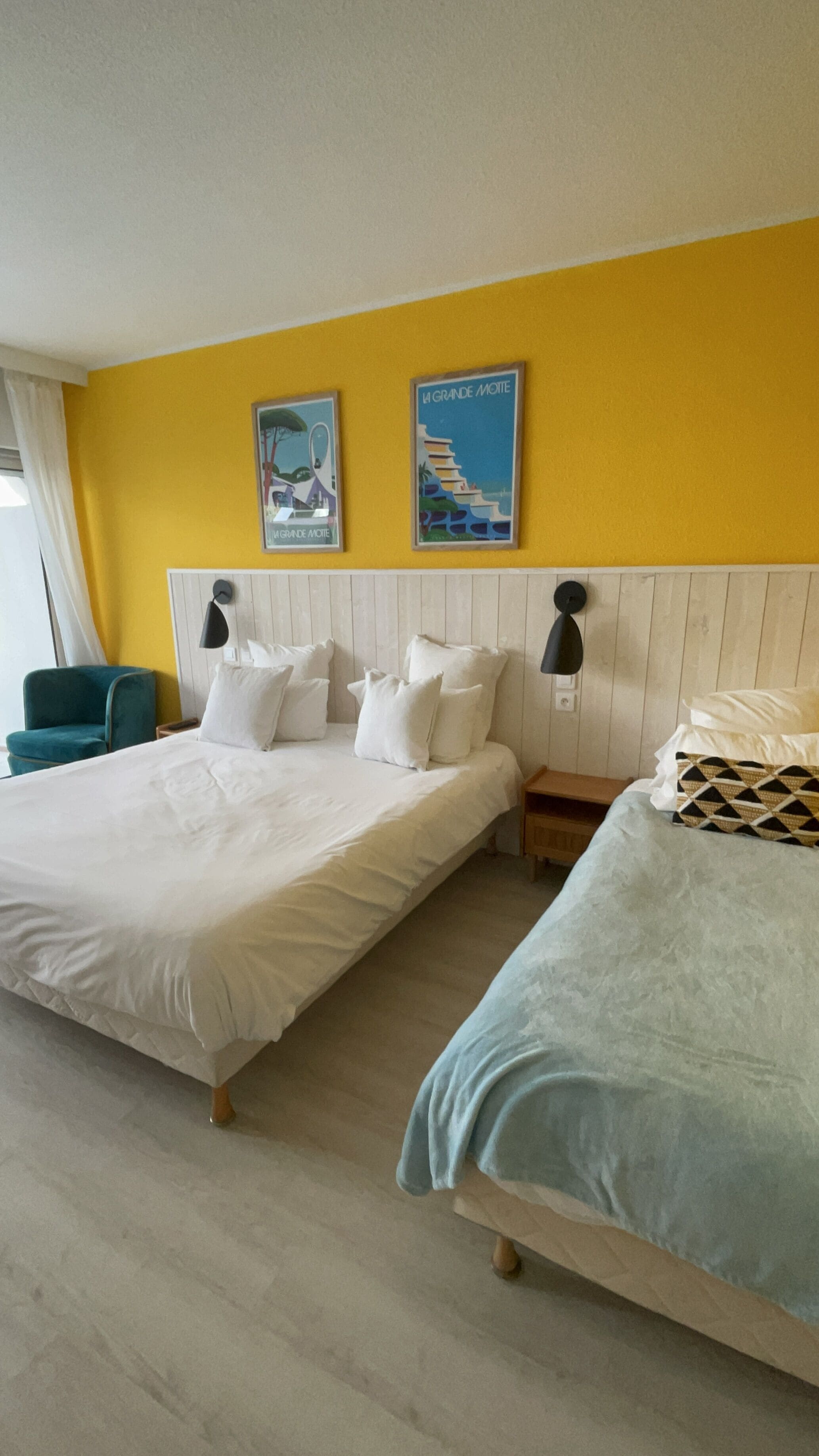 superior triple room, terrace, partial sea view | premium bedding, minibar, in-room safe, desk