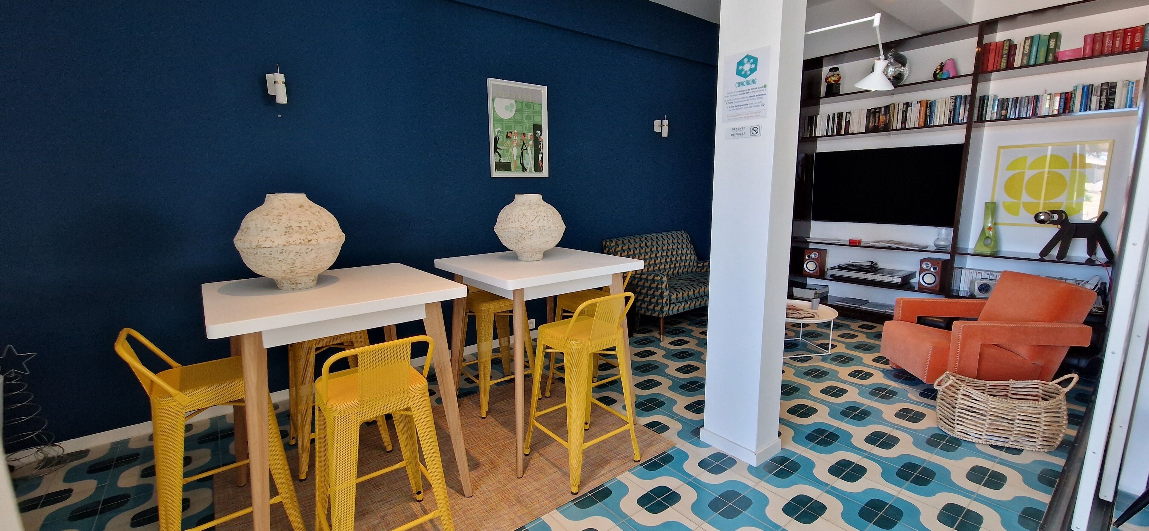 43-inch flat-screen tv with digital channels, tv