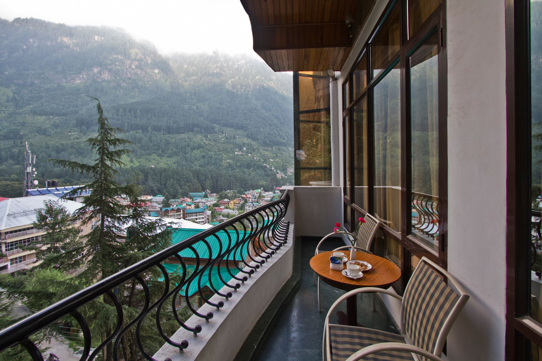 Royal Suite Room (Mountains & City View) | Balcony