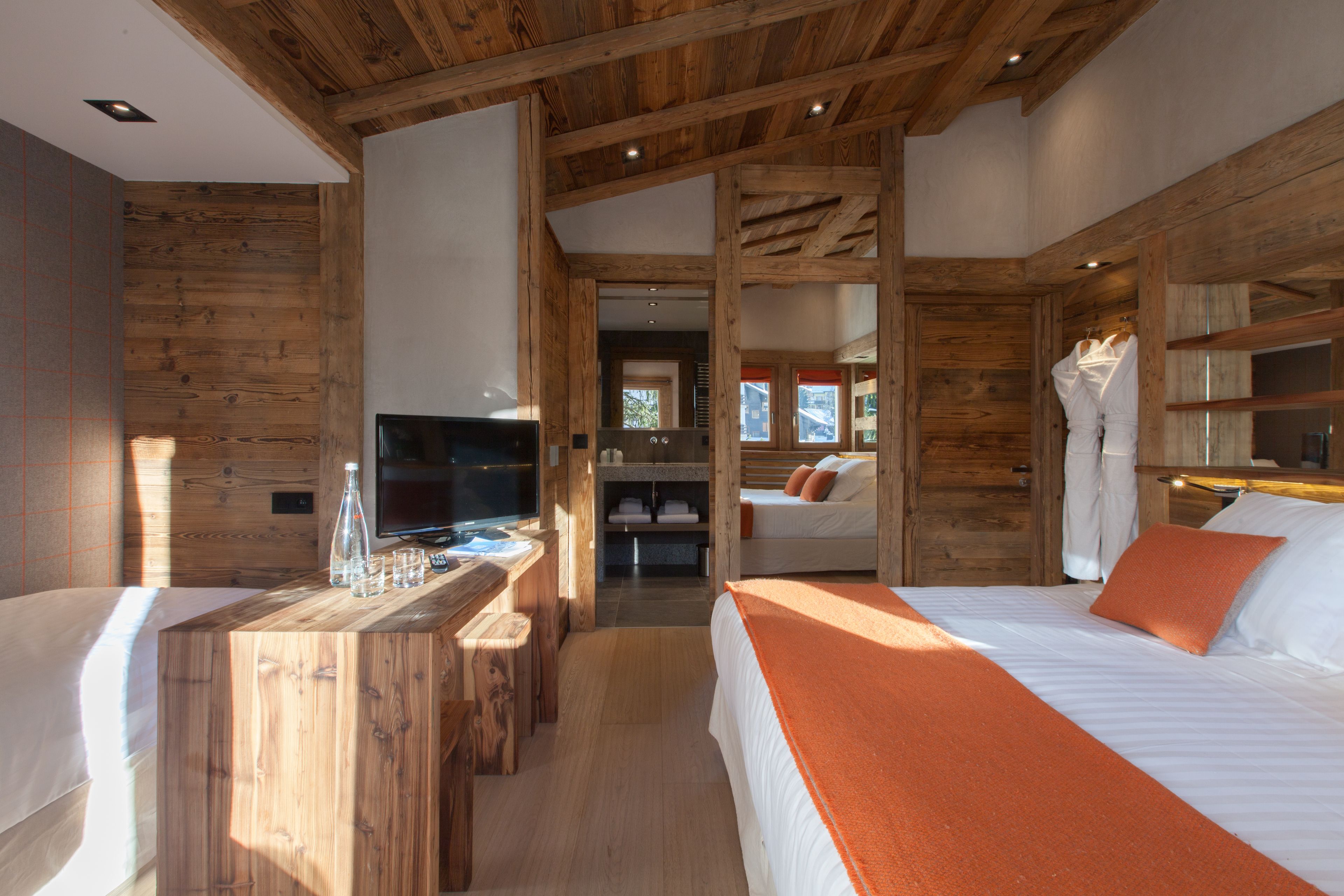 superior room | 1 bedroom, premium bedding, in-room safe, desk