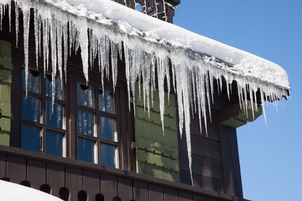 Au Coin du Feu by null