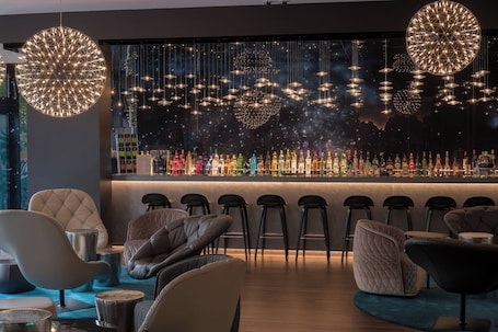 Bar (on property). Motel One Berlin-Tiergarten