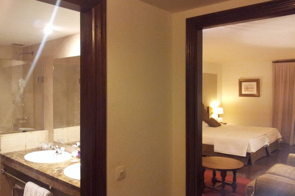 minibar, in-room safe, desk, free cots/infant beds