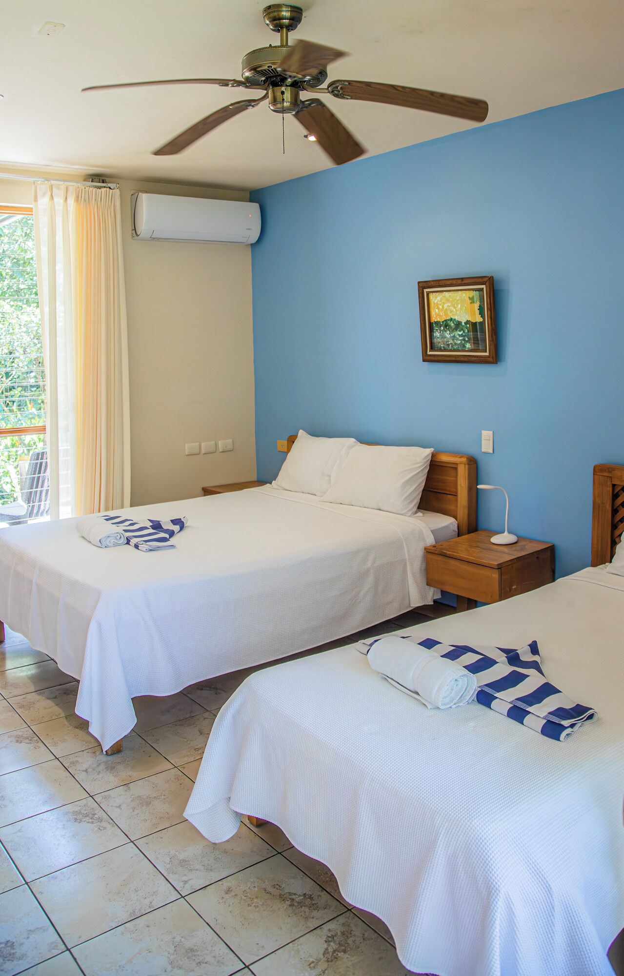 1 bedroom, down duvets, tempur-pedic beds, in-room safe