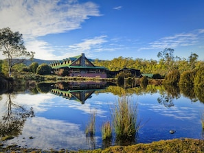 Exterior - Peppers Cradle Mountain Lodge (Cradle Mountain)