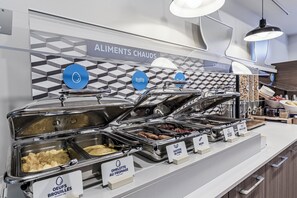 Ferdiglaget frokost er inkludert hver dag