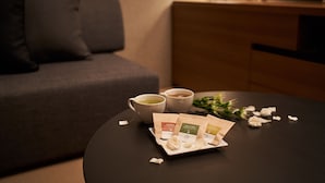 FORUS Double Room C, Non Smoking | Living area - Hotel Ryumeikan Tokyo (Tokyo)
