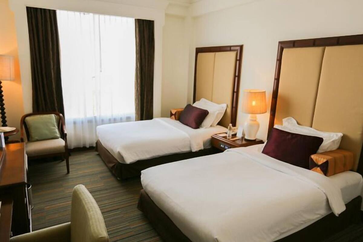 In-room safe, desk, blackout drapes, soundproofing