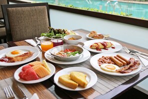 Daily buffet breakfast (THB 280 per person)