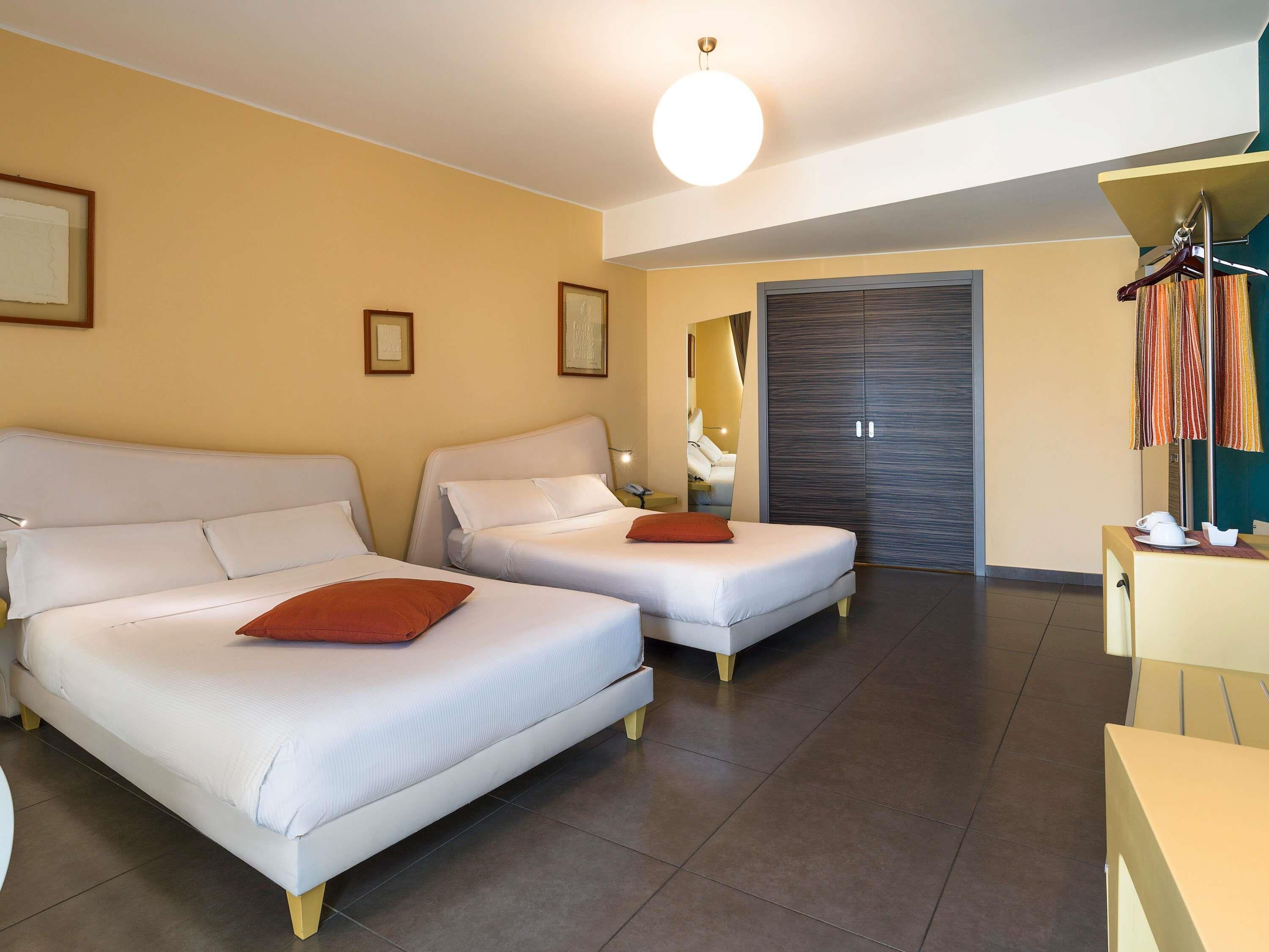 Chambre Supérieure, 2 lits une place