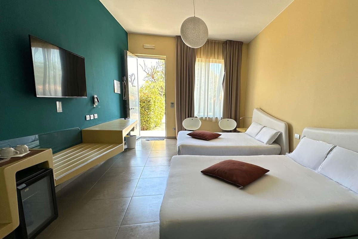 Classic Room, 2 Double Beds