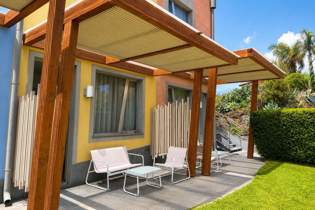 Superior Room, 1 Double Bed, Patio | Premium bedding, down comforters, minibar, in-room safe